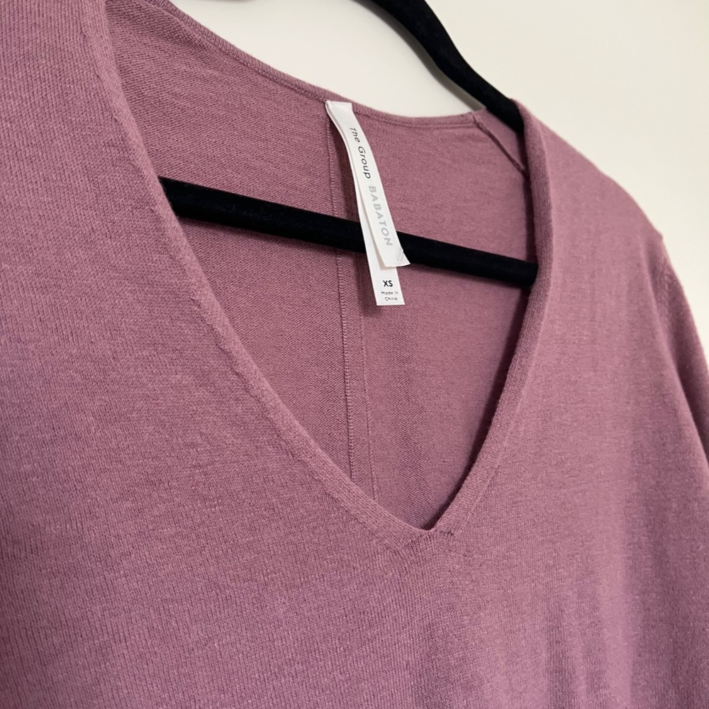 Aritzia The Group by Babaton LUXE V-NECK COTTON CASHMERE SWEATER MAUVE XS